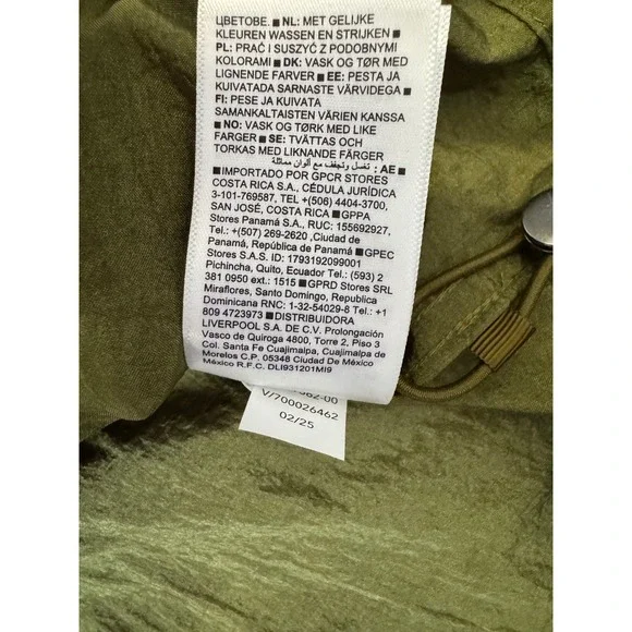 Athleta Green Nylon Utility Jacket Shirt Oversized Relaxed Fit Medium Athleisure - Picture 10 of 12